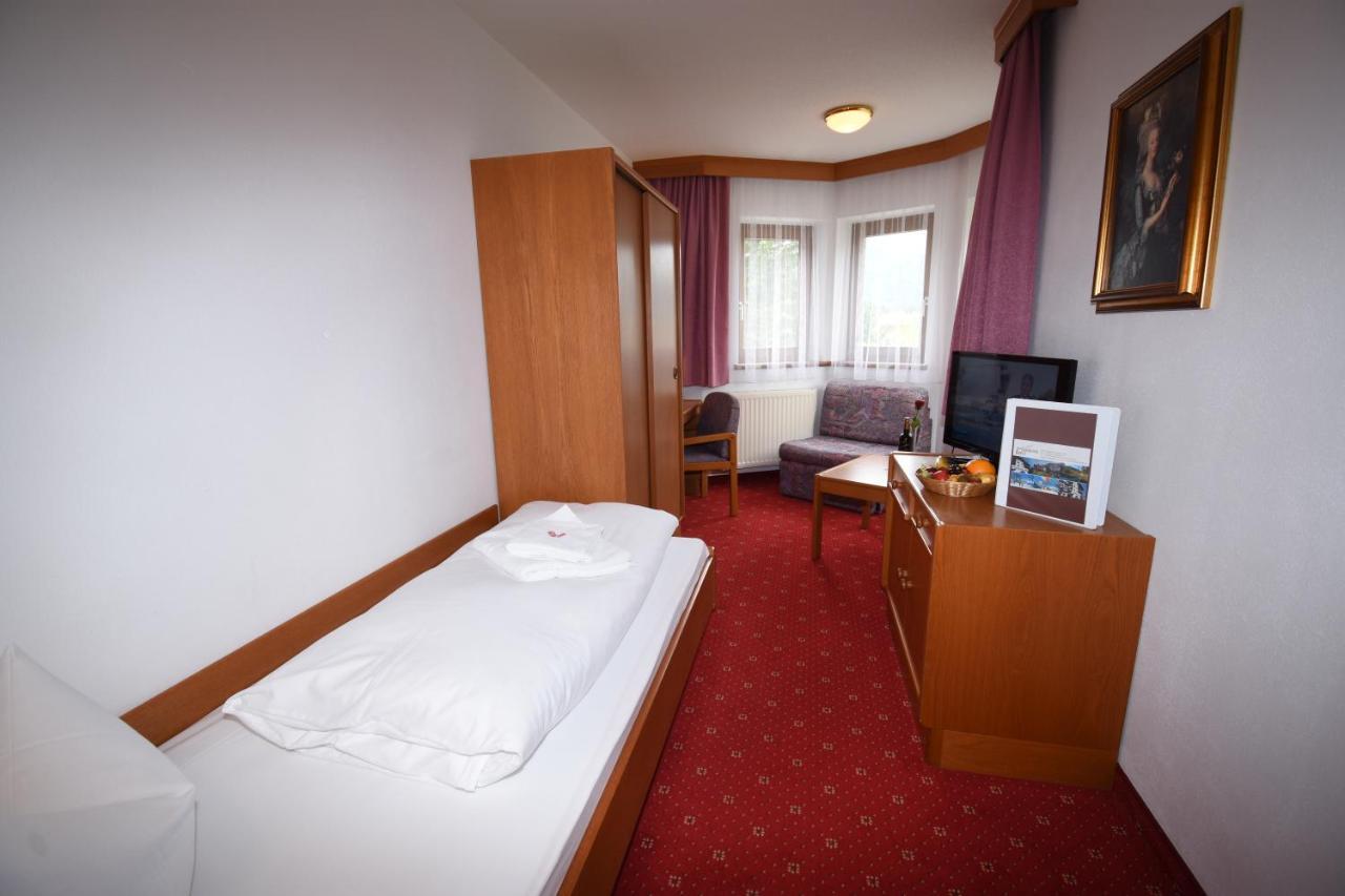Hotel Goldenes Kreuz Tannheim Zewnętrze zdjęcie